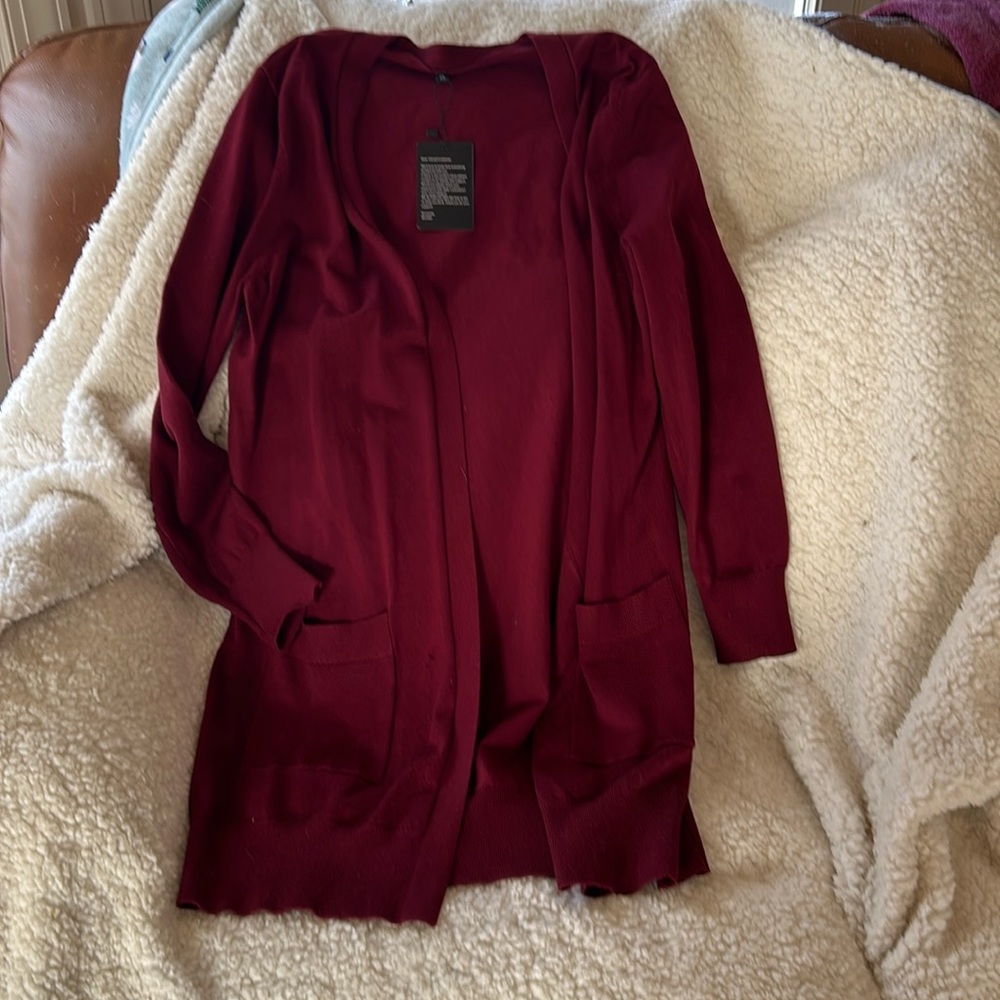 Red/burgundy cardigan size XL. New with tag